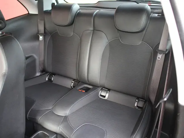 Opel ADAM | Stoelverwarming | Stuurverwa 1.2 2019 Benzine 10