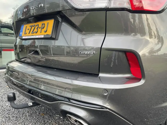 Ford Kuga 2.5 PHEV ST-Line X 2021 Hybride Benzine 27