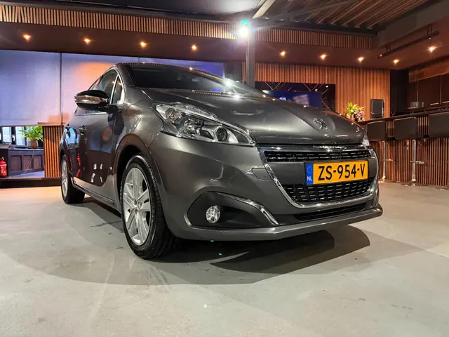 Peugeot 208 1.2 PureTech | Signature |NAP | 2019 Benzine 18