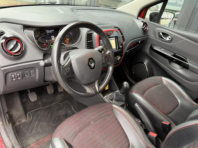 Renault Captur 0.9 TCe Helly Hansen 2015 Benzine 10