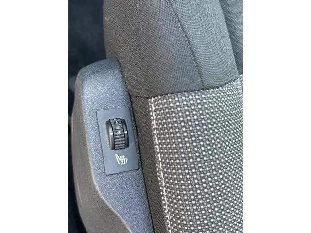 Citroën C4 Cactus 1.2 PureTech Business 2015 Benzine 9