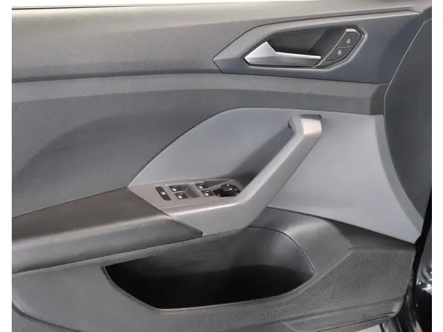 Volkswagen T-Cross 1.0 TSI Life Business 2021 Benzine 12