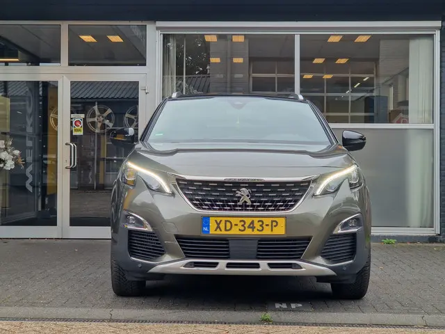 Peugeot 3008 1.2 PureTech GT Line 2018 Benzine 9