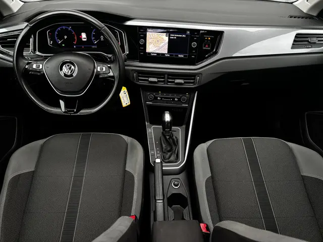 Volkswagen Polo 1.0 TSI Highline 2018 Benzine 17