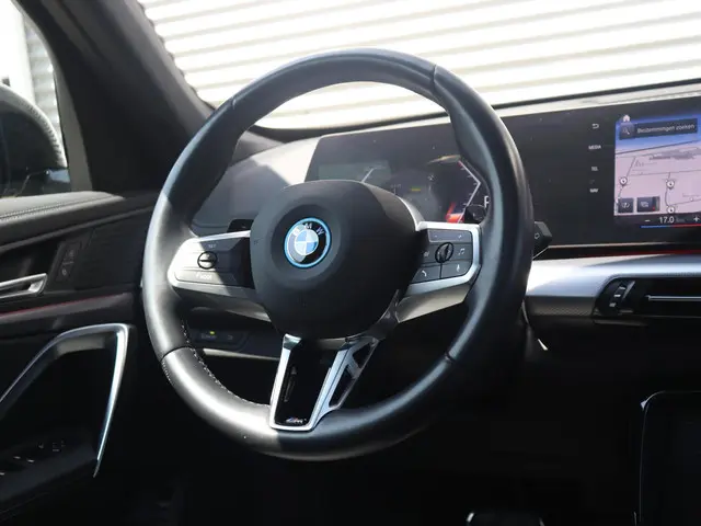BMW X1 xDrive25e 2023 Hybride Benzine 28