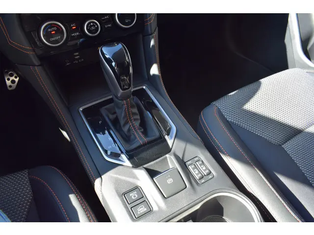 Subaru XV 2.0i e-BOXER Luxury 2022 Hybride Benzine 23