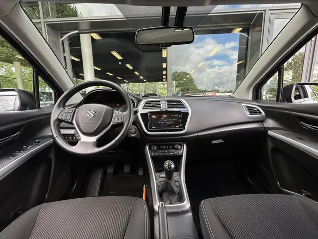 Suzuki S-Cross 3