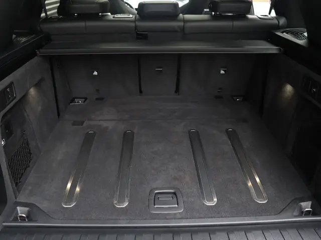 BMW X5 M Competition 2025 Benzine 13