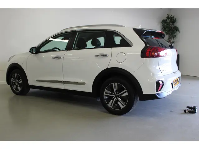 Kia Niro 1.6 GDi PHEV DynamicLine 2022 Hybride Benzine 6