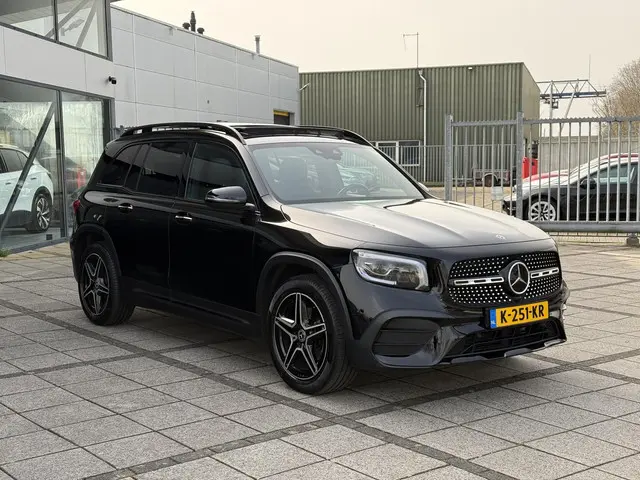 Mercedes-Benz GLB Aut. 180 Sol. AMG Edition 2021 Benzine 7