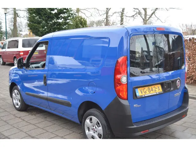 Fiat Doblò Cargo 1.3 MultiJet Actual 2014 Diesel 8