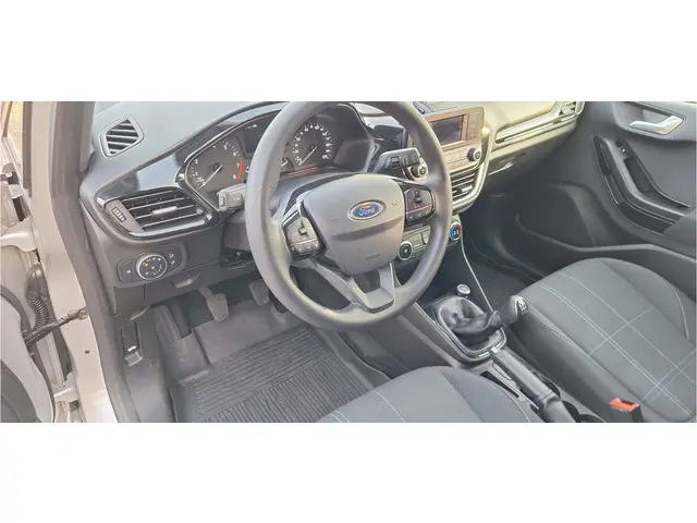 Ford Fiesta 1.1 2018 Benzine 10