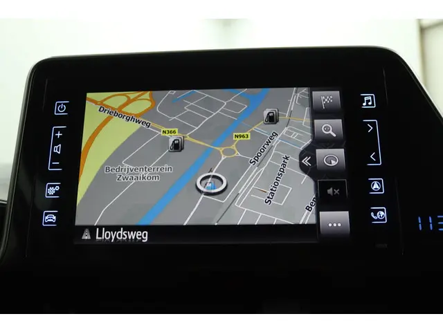 Toyota C-HR 1.8 Hybrid Dynamic 2018 Hybride Benzine 28
