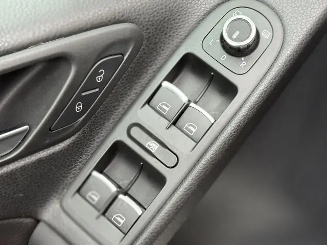 Volkswagen Golf 2.0 GTI 2012 Benzine 34