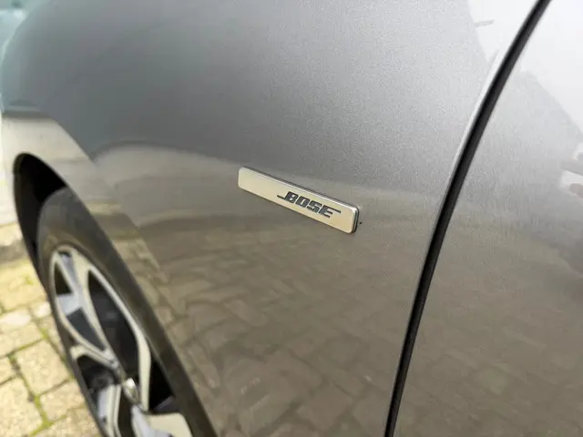 Renault Scénic 1.2 TCe Bose 2017 Benzine 12