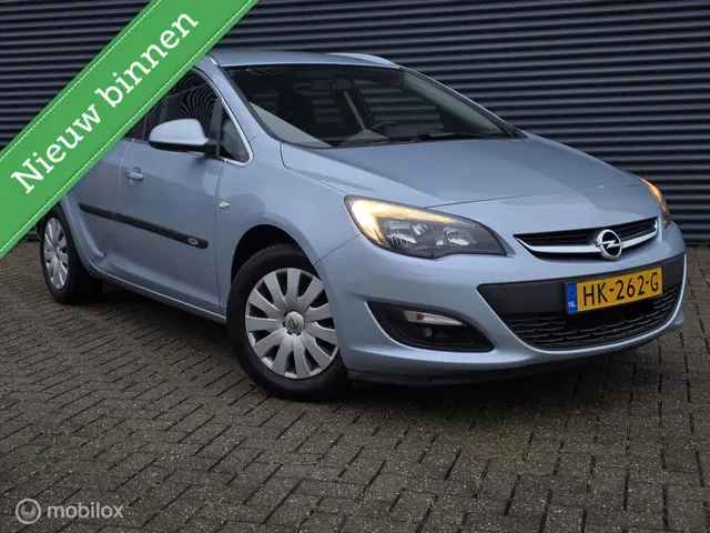 Opel Astra Sports Tourer 1.4 Turbo Edition 2015 Benzine