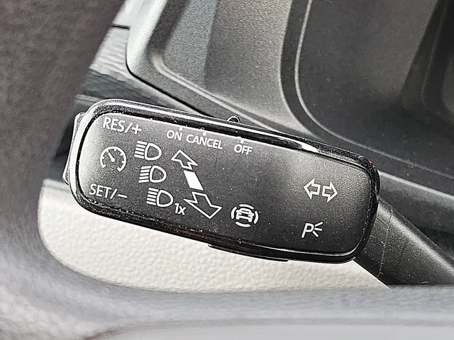 Volkswagen Transporter 2.0 TDI 2020 Diesel 12