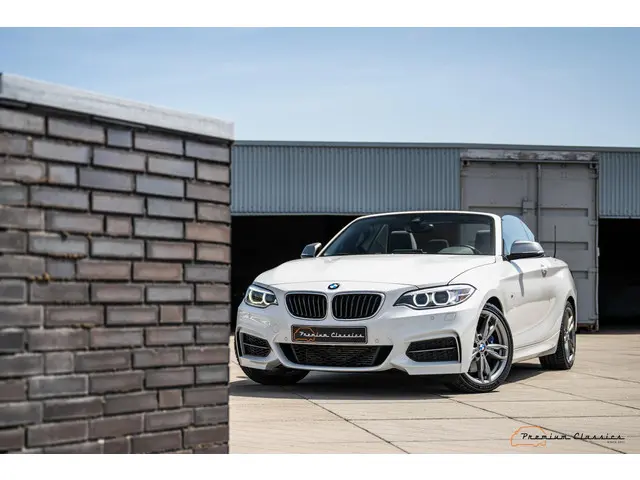 BMW 2 Serie Cabrio M235i Executive 2015 Benzine 17