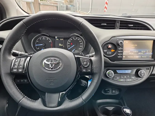 Toyota Yaris 1.5 VVT-i Active 2020 Benzine 18