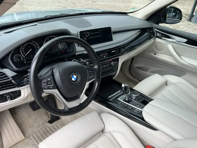 BMW X5 xDrive40e High Executive 2015 Hybride Benzine 4