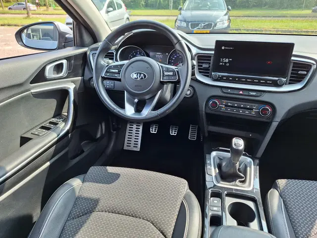 Kia XCeed 1.0 T-GDi DynamicLine 2021 Benzine 18