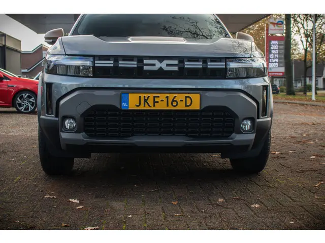 Dacia Duster extreme hybrid 140 2024 Hybride Benzine 26