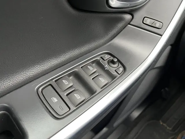 Volvo V60 2.0 D3 Ocean Race|ACC|Blis|PAS V/A| 2015 Diesel 5