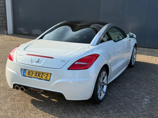 Peugeot RCZ 1.6 THP 2012 Benzine 7