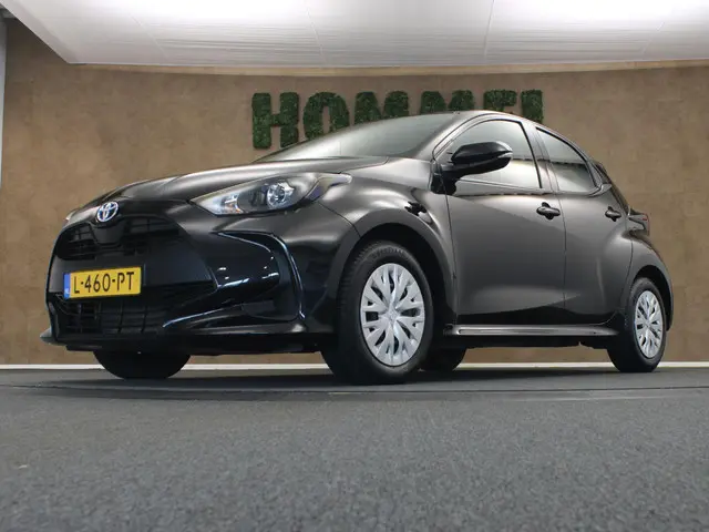Toyota Yaris 1.5 Hybrid Active 2021 Hybride Benzine 15