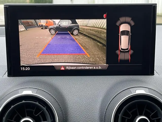 Audi Q2 30 TFSI Business Edition 2021 Benzine 7