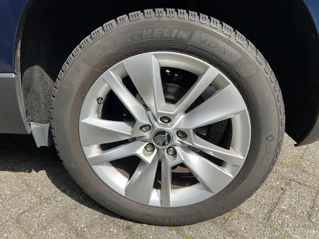 Škoda Karoq 1.0 TSI Business Edition Plus 2021 Benzine 9