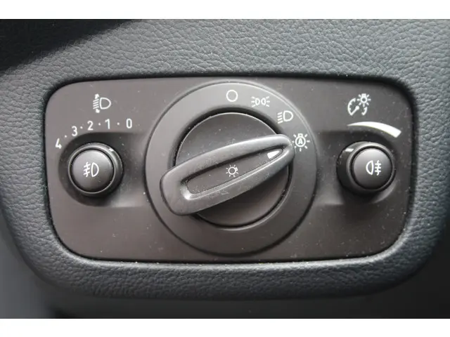 Ford C-MAX 1.0 Titanium 126 Pk 2013 Benzine 26