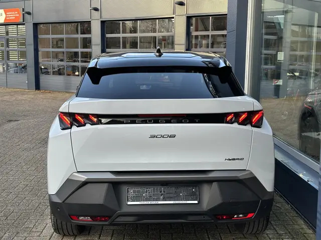 Peugeot 3008 1.2 Hybrid 145 PK GT 2025 Hybride Benzine 5