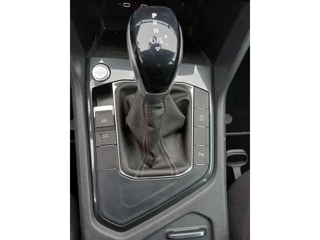 Volkswagen Tiguan 1.5 TSI R-Line Business+ 2023 Benzine 45