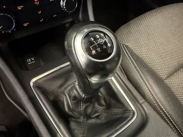 Mercedes-Benz CLA 180 Ambition 2013 Benzine 18