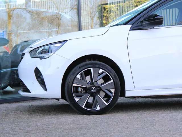 Opel Corsa-e Elegance 50 kWh 2021 Elektrisch 12