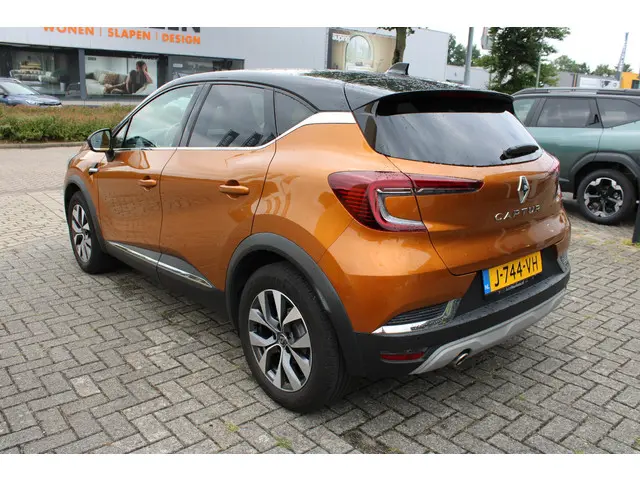 Renault Captur TCe 100 Intens 2020 Benzine 2