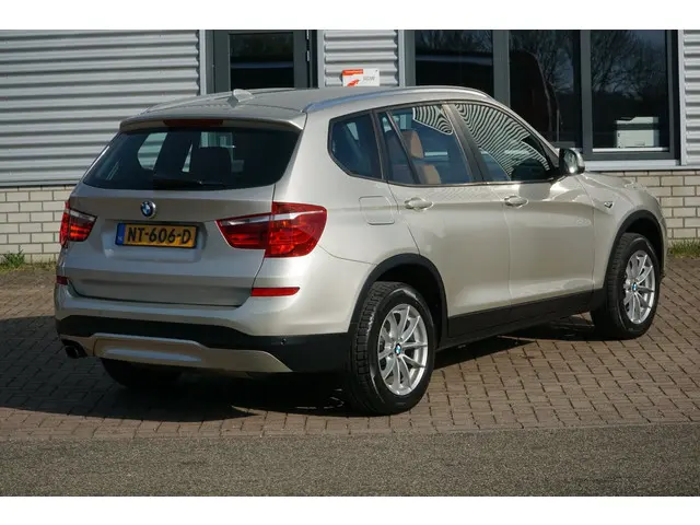 BMW X3 XDrive20i High Executive X-DRIVE 2014 Benzine 11