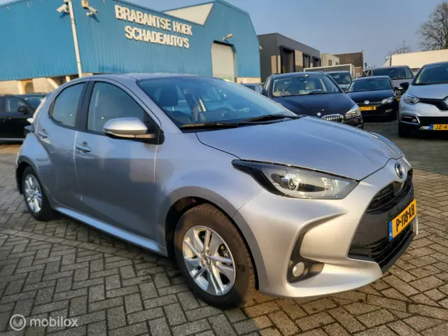 Mazda 2 Hybrid