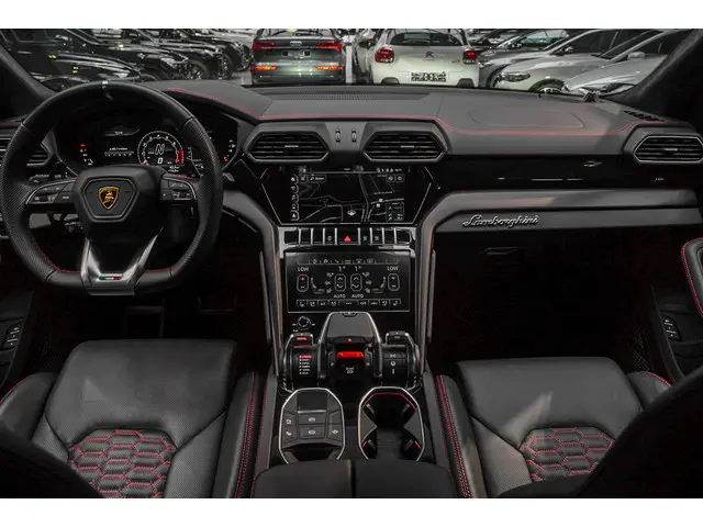 Lamborghini Urus 4.0 V8 2022 Benzine 28