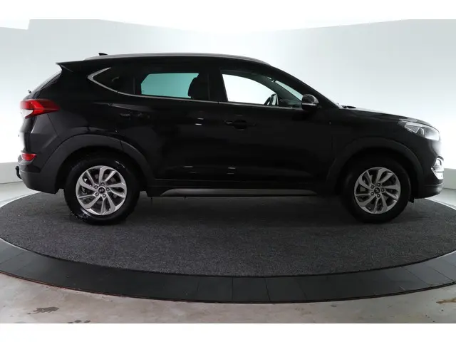 Hyundai Tucson 1.6 GDi Comfort 2015 Benzine 18