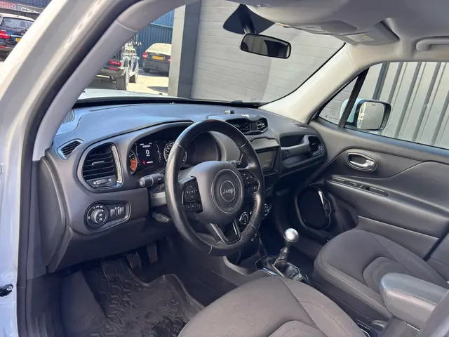 Jeep Renegade 1.6 E-Torq Black Line 2016 Benzine 6