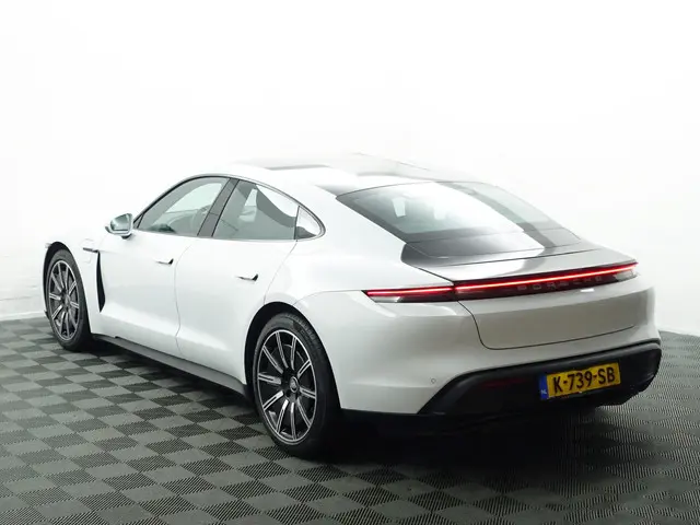 Porsche Taycan Performance 84 kWh- 2021 Elektrisch 5