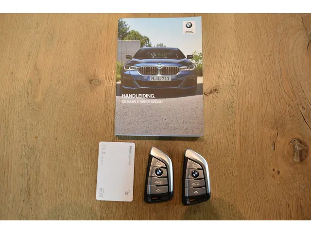 BMW 5 Serie 530i High Executive 2021 Benzine 52