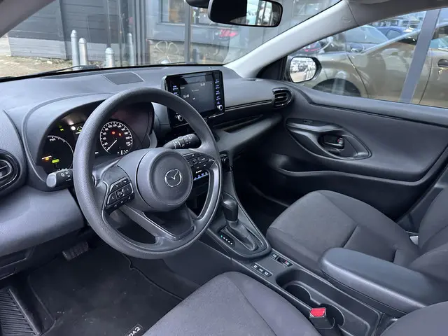 Mazda 2 Hybrid 1.5 Pure 2023 Hybride Benzine 11