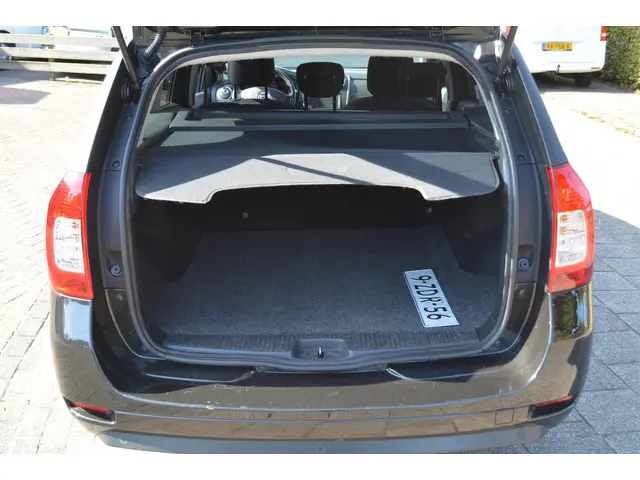 Dacia Logan MCV 0.9 TCe Prestige 2015 Benzine 23