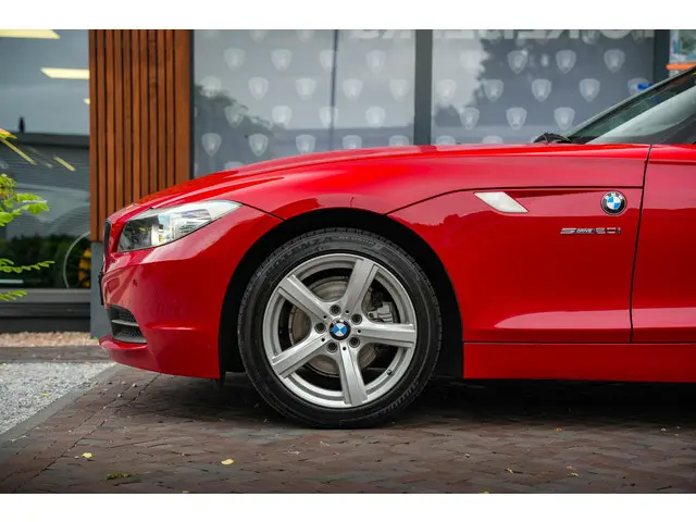 BMW Z4 Roadster sDrive20i 2012 Benzine 10