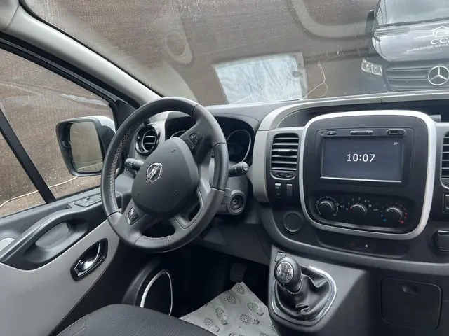 Nissan NV300 L1H1 Optima 2019 Diesel 19