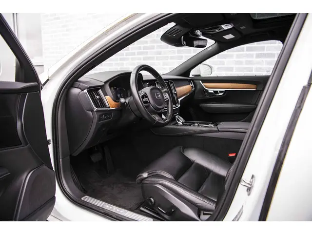 Volvo V90 2.0 T8 AWD Inscription 2020 Hybride Benzine 18
