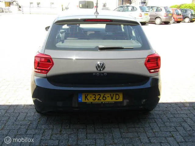Volkswagen Polo 1.0 TSI Comfortline Business 2021 Benzine 4